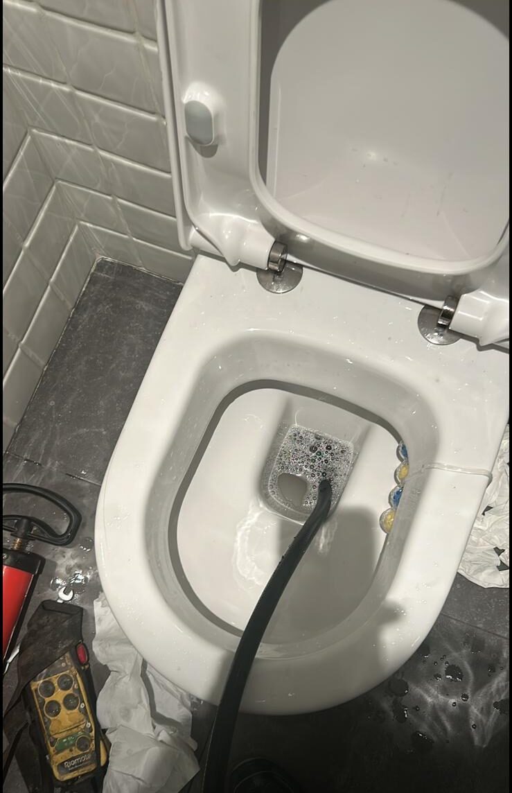 Debouchage toilette wc immeuble Forest